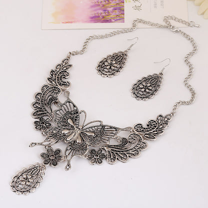 Ethnic Style Hollow Pattern Butterfly Short Clavicle Necklace Jewelry